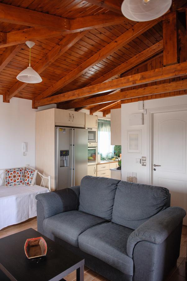 Artemis Sunrise Apartamento Exterior foto